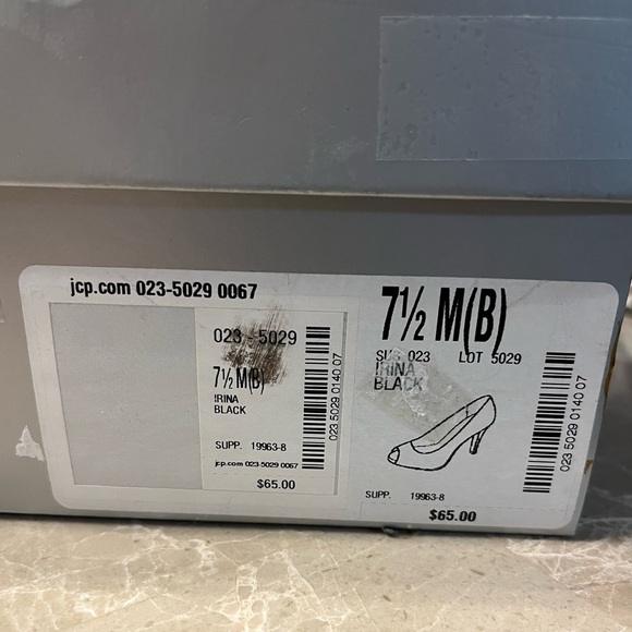 Worthington black suede, open toe pumps. Size 7.5. Great condition. - Picture 5 of 6